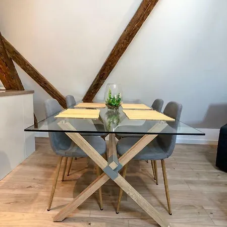 Apartment Beauty & The Beast - Old Town Cosy *