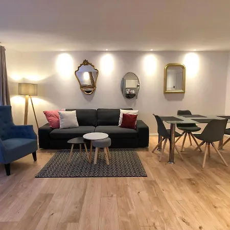 Apartment Beauty & The Beast - Old Town Cosy *
