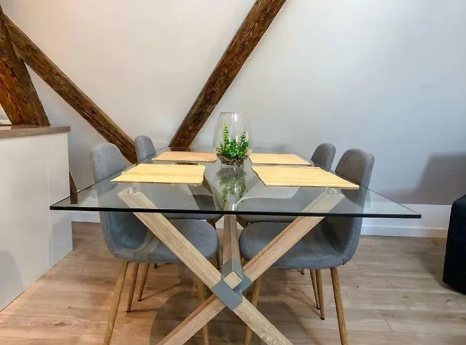 Apartment Beauty & The Beast - Old Town Cosy *