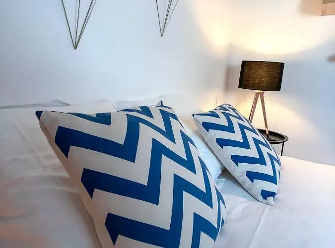 Apartment Beauty & The Beast - Old Town Cosy *