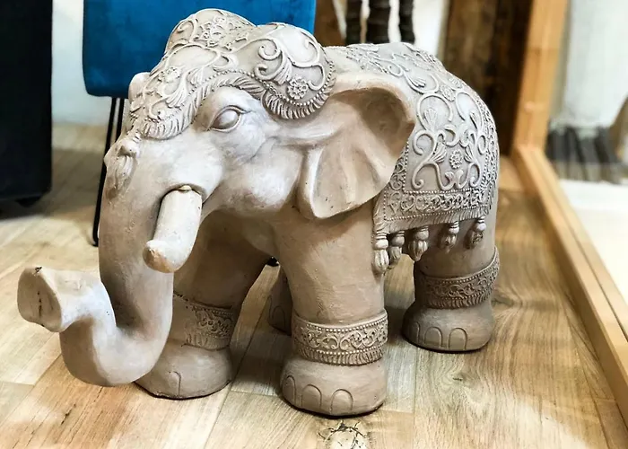 Beauty & The Beast - Old Town Cosy Colmar