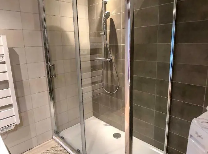 Beauty & The Beast - Old Town Cosy Apartment *