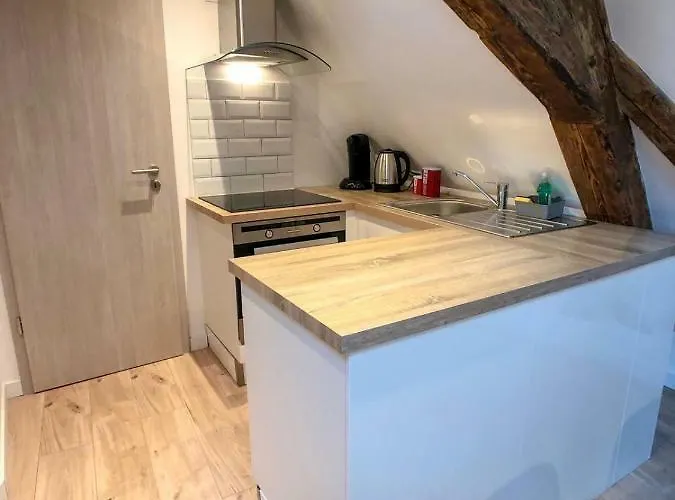 Apartment Beauty & The Beast - Old Town Cosy